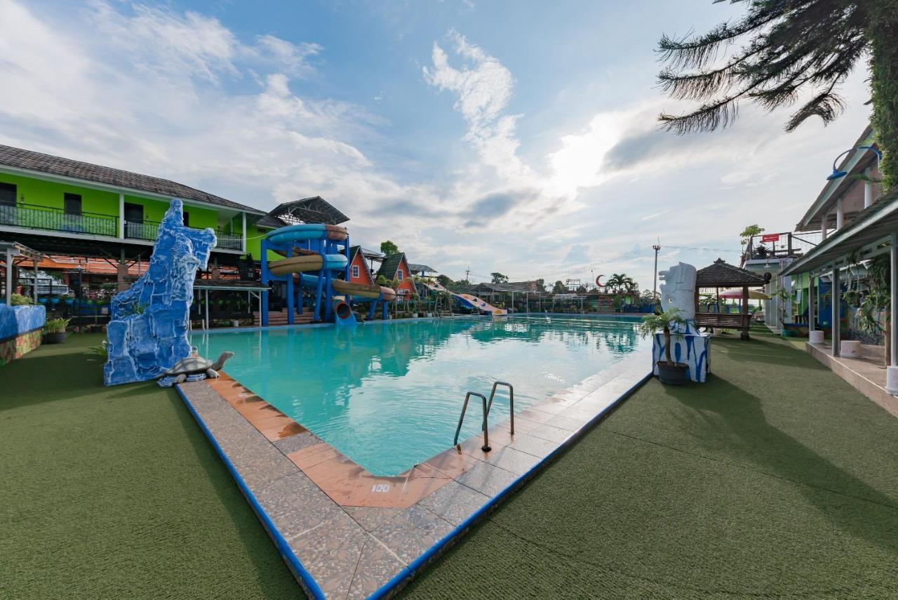 Reddoorz Resort Syariah @ Jaya Tirta Abadi Purwakarta Exterior photo